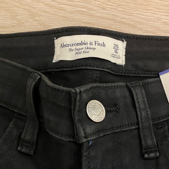 NWT Women’s Mid-Rise Super Skinny Jeans - Picture 4 of 5